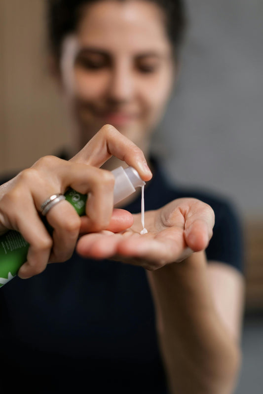 Water vs Silicone Lubricant: A Gentle Guide to Choosing the Right Option